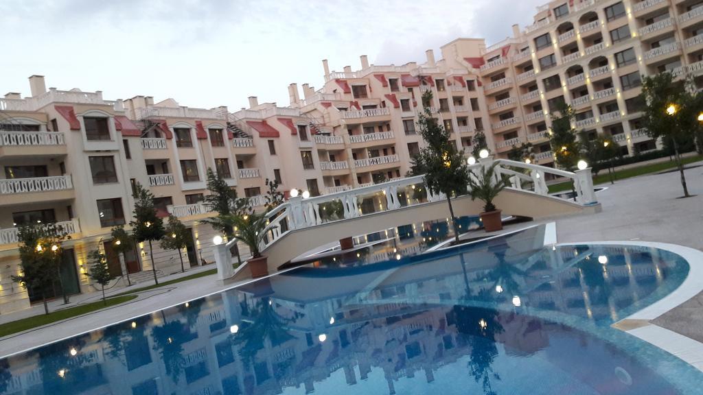 East From Paradise Apartment Warna Exterior foto