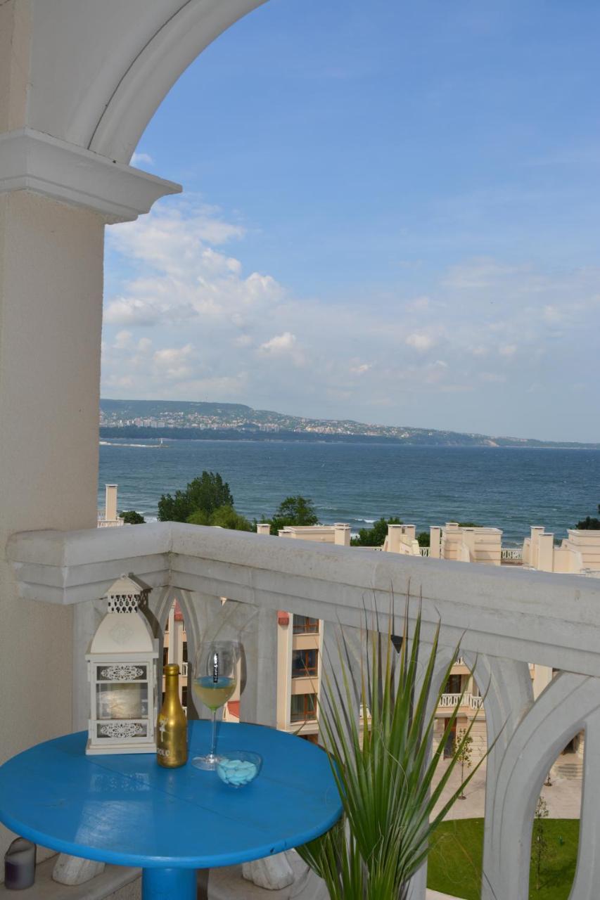 East From Paradise Apartment Warna Exterior foto